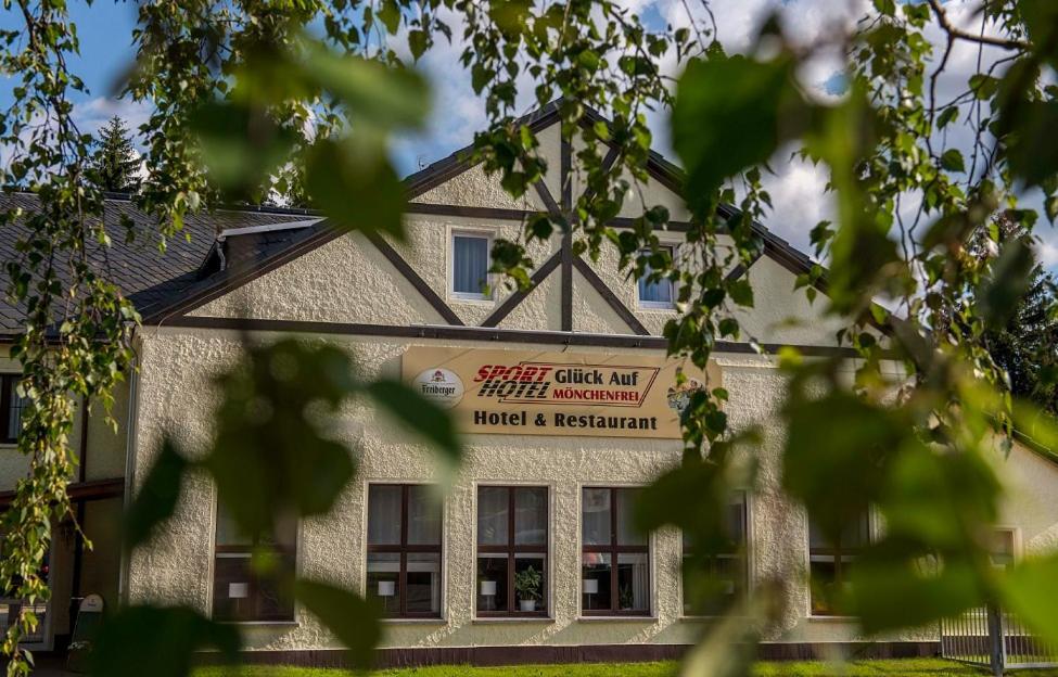 Sporthotel Glueck Auf Moenchenfrei Brand-Erbisdorf ภายนอก รูปภาพ