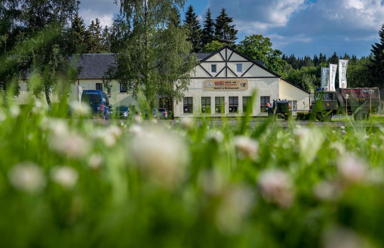 Sporthotel Glueck Auf Moenchenfrei Brand-Erbisdorf ภายนอก รูปภาพ